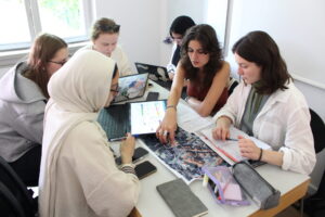 International Group Work led by the CGE team (Photo: Barbara De Andrade)